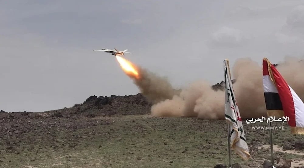 A Yemeni Armed Forces drone launches toward occupied Palestinian territories during a precision operation targeting Israeli sites in Ashkelon, Jaffa, and Haifa. (Photo: Yemeni Military Media)