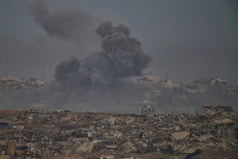 Smoke rises to the sky following an Israeli strike in the northern Gaza Strip, as seen from southern occupied Palestine, Saturday, September 20, 2025 (AP)