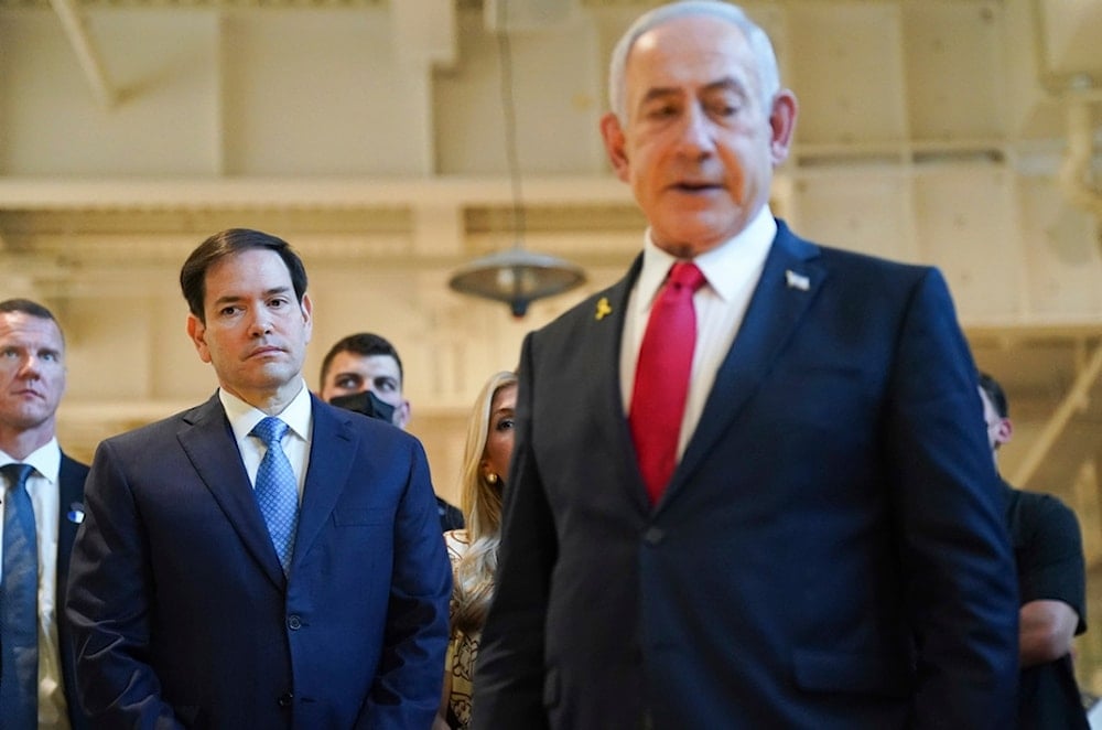US Secretary of State Marco Rubio, left, and Israeli Prime Minister Benjamin Netanyahu visit the Western Wall Tunnels, in occupied al-Quds' Old City, Sunday, September 14, 2025 (AP)