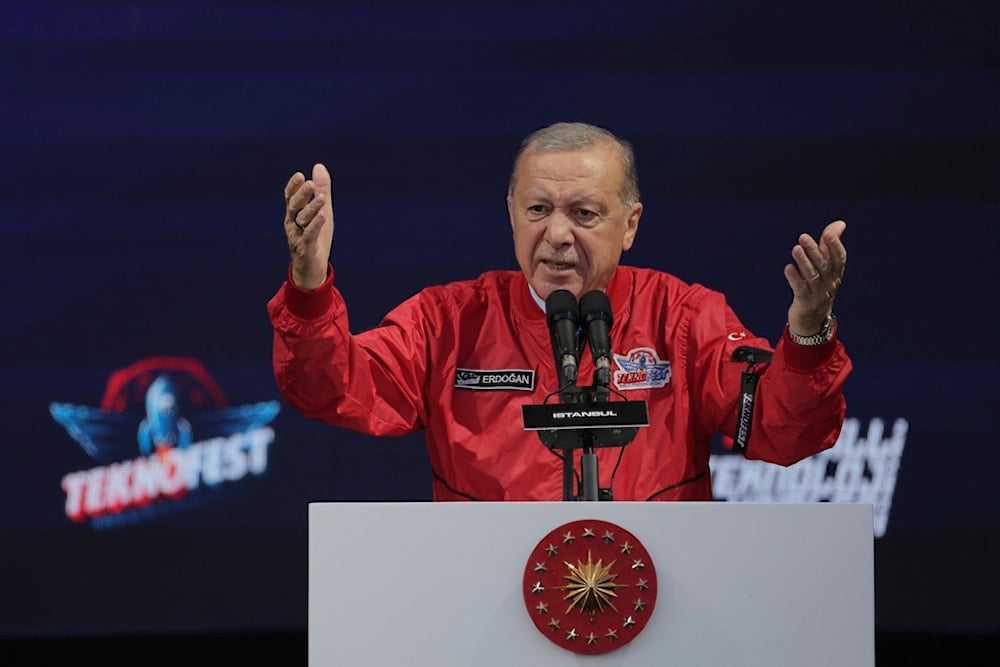 Turkey's President Recep Tayyip Erdogan gestures as he gives a speech at Teknofest aviation, space and technology fair, in Istanbul, Turkey, Friday, September 19, 2025. (AP Photo/Emrah Gurel)