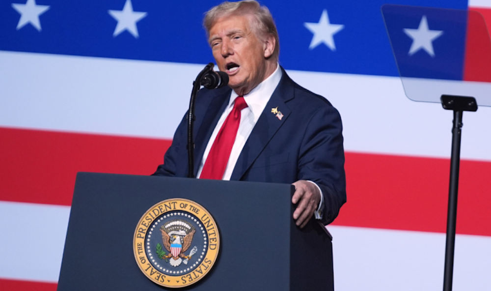  Trump addresses top military leaders in Virginia on September 30, 2025. (AP)