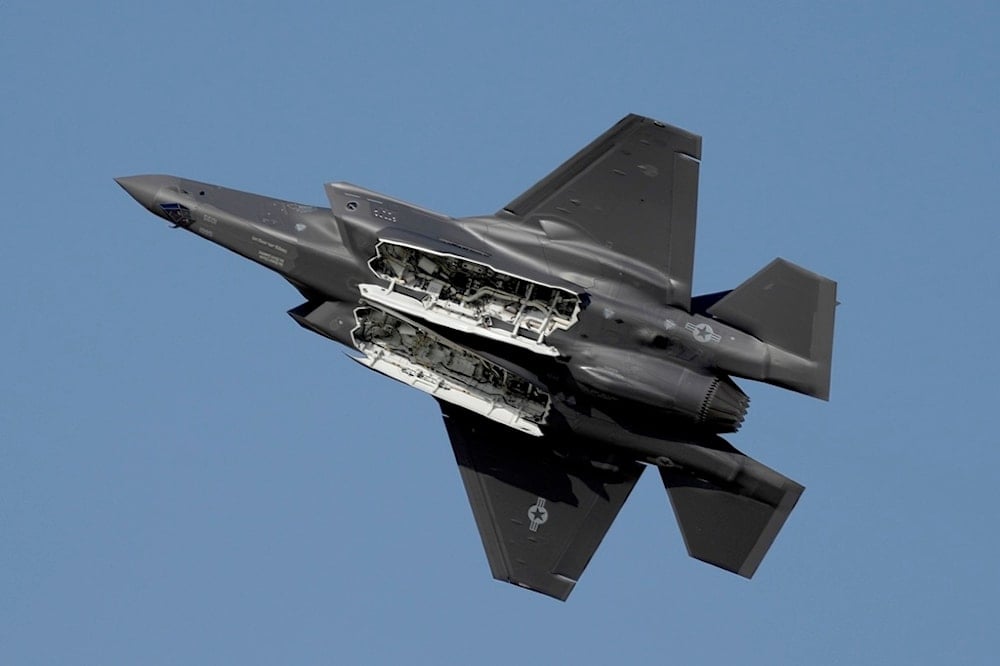 A US F35 fighter jet performs during the opening day of the Dubai Air Show, United Arab Emirates, Monday, Nov. 13, 2023. (AP Photo/Kamran Jebreili)
