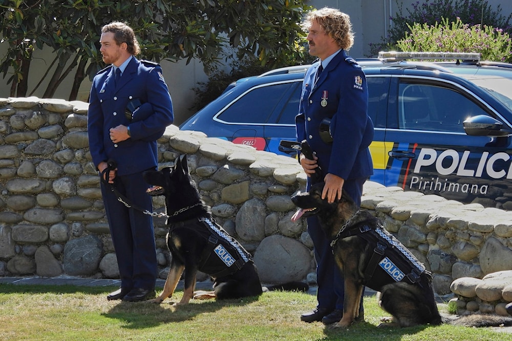 After 4 years on the run, Tom Phillips dies in police shootout in NZ